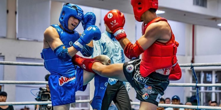 陳禹希 VS 張家華